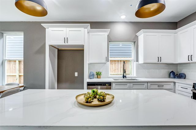 8027 Betty Boop Street, Houston, TX 77028