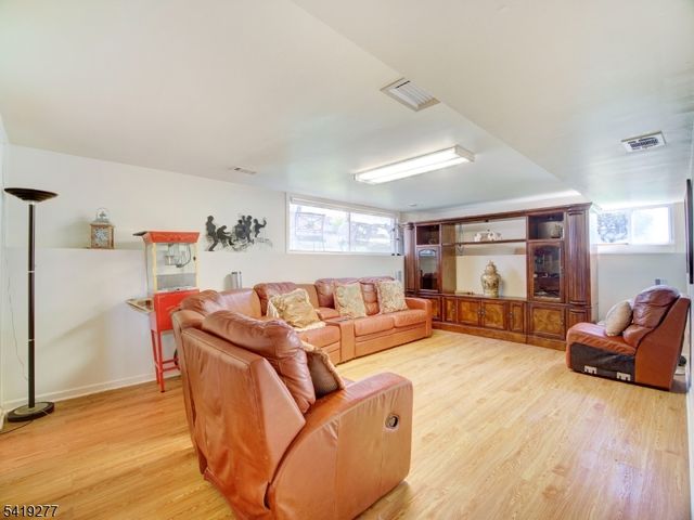 22 Cheshire Ter, West Orange Twp., NJ 07052