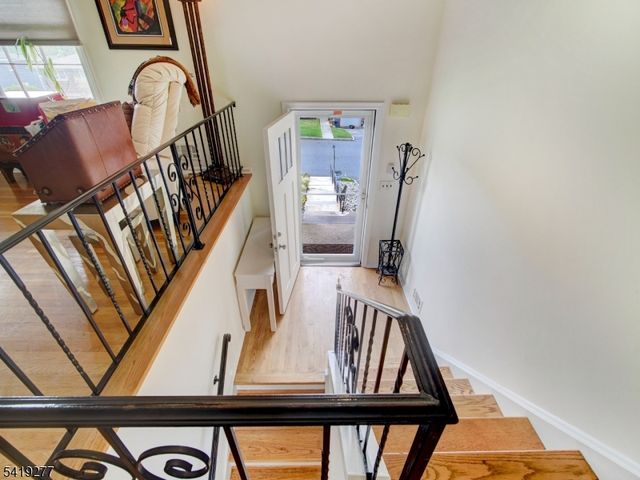 22 Cheshire Ter, West Orange Twp., NJ 07052