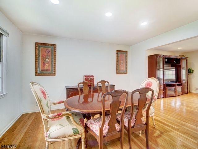 22 Cheshire Ter, West Orange Twp., NJ 07052