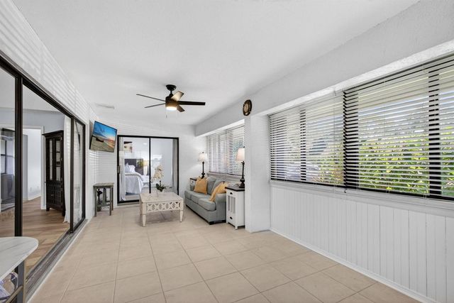 101 Half Moon Circle C, Jupiter, FL 33458