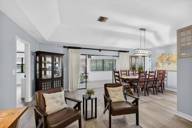 101 Half Moon Circle C, Jupiter, FL 33458