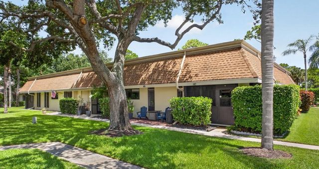 101 Half Moon Circle C, Jupiter, FL 33458