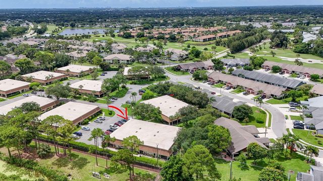 101 Half Moon Circle C, Jupiter, FL 33458