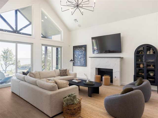 31 Patriot Pointe Loop, Eufaula, OK 74432