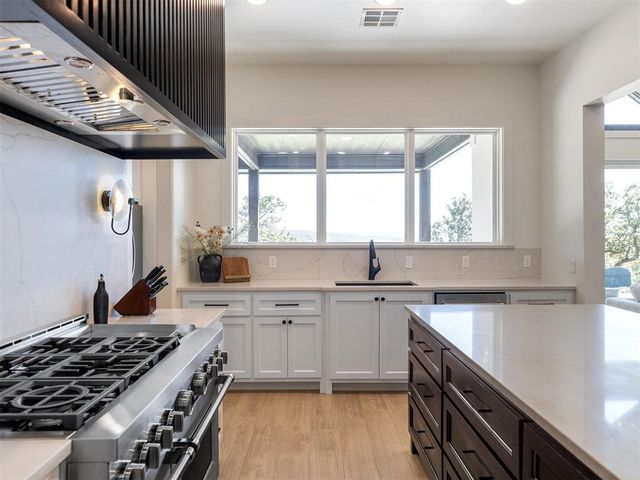 31 Patriot Pointe Loop, Eufaula, OK 74432