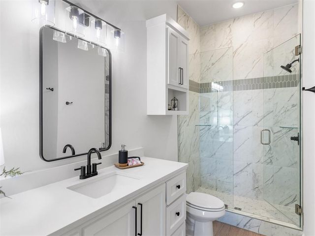 31 Patriot Pointe Loop, Eufaula, OK 74432