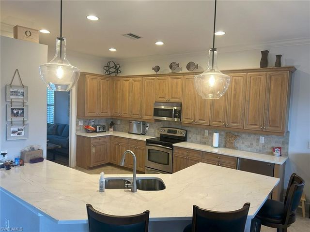 11111 Laughton CIR, Fort Myers, FL 33913