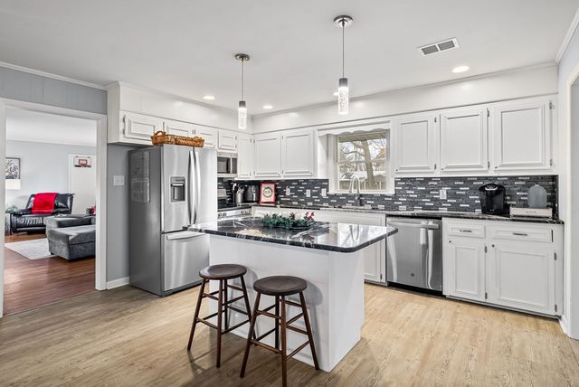 120 N Sunset Circle, Hopkinsville, KY 42240