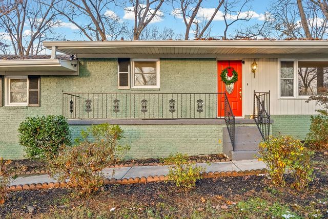 120 N Sunset Circle, Hopkinsville, KY 42240