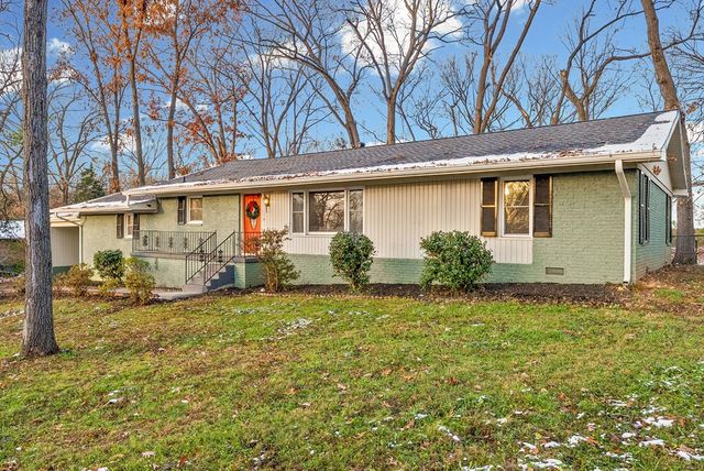 120 N Sunset Circle, Hopkinsville, KY 42240