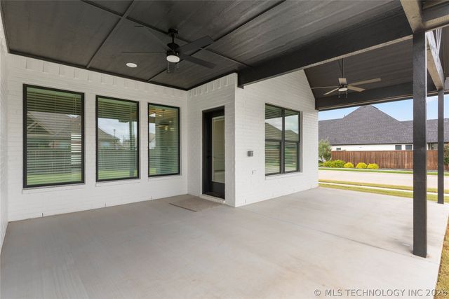 2916 W Winston Street, Broken Arrow, OK 74011