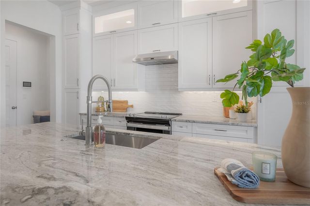 5530 N 9TH STREET 2, Tampa, FL 33604