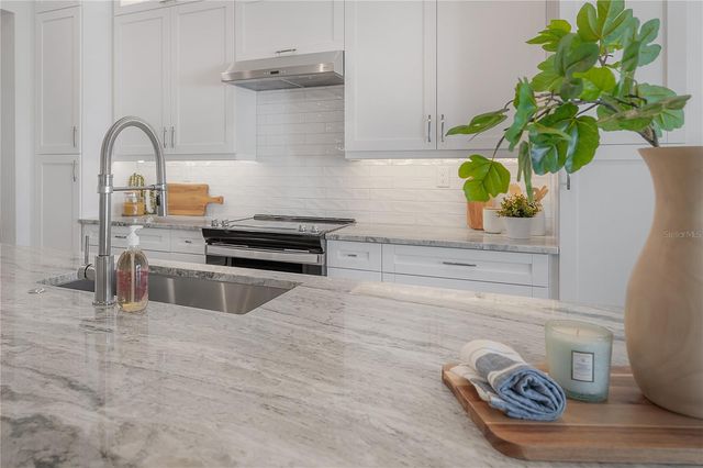 5530 N 9TH STREET 2, Tampa, FL 33604