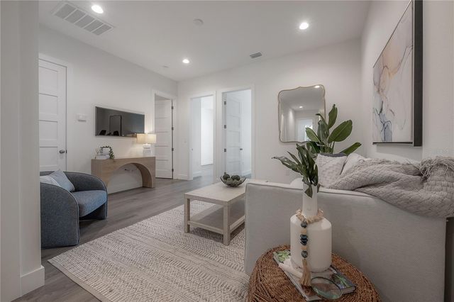 5530 N 9TH STREET 2, Tampa, FL 33604