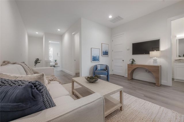 5530 N 9TH STREET 2, Tampa, FL 33604