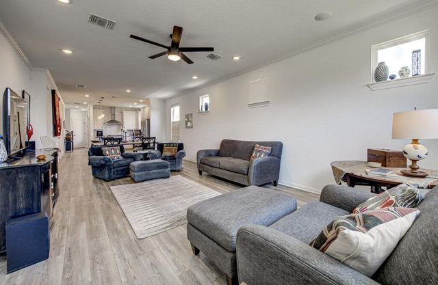 722 Kitty Hawk RD, Georgetown, TX 78633