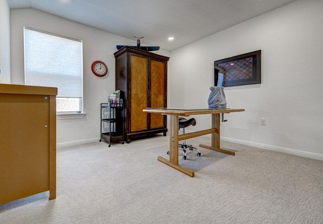 722 Kitty Hawk RD, Georgetown, TX 78633