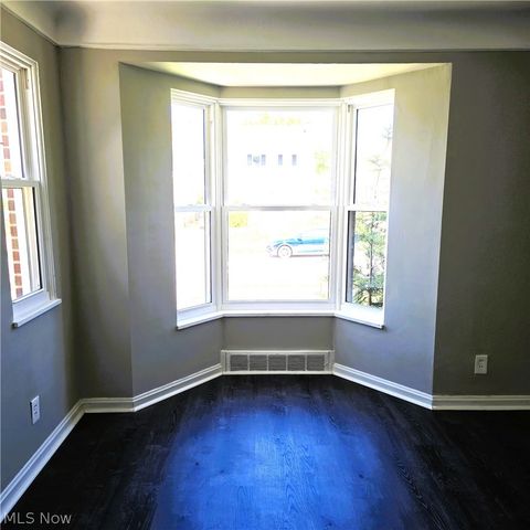 7515 Ridgefield Avenue, Parma, OH 44129