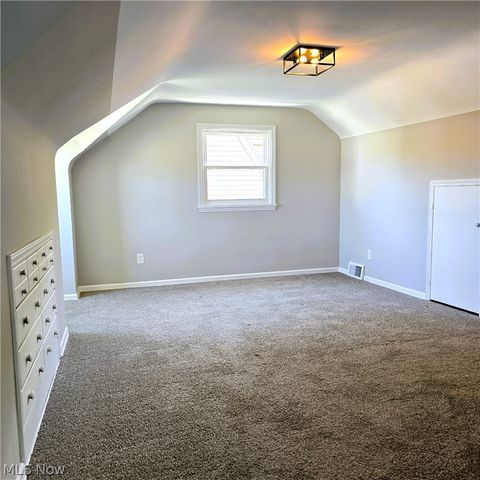 7515 Ridgefield Avenue, Parma, OH 44129
