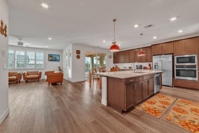 4981 Gold Rush Dr, Folsom, CA 95630