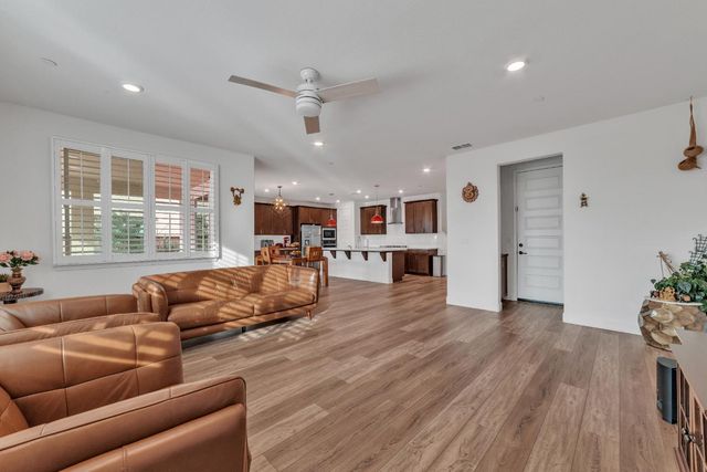 4981 Gold Rush Dr, Folsom, CA 95630