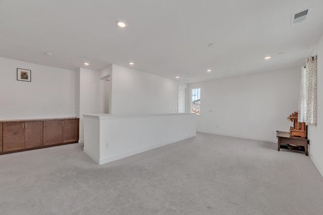 4981 Gold Rush Dr, Folsom, CA 95630