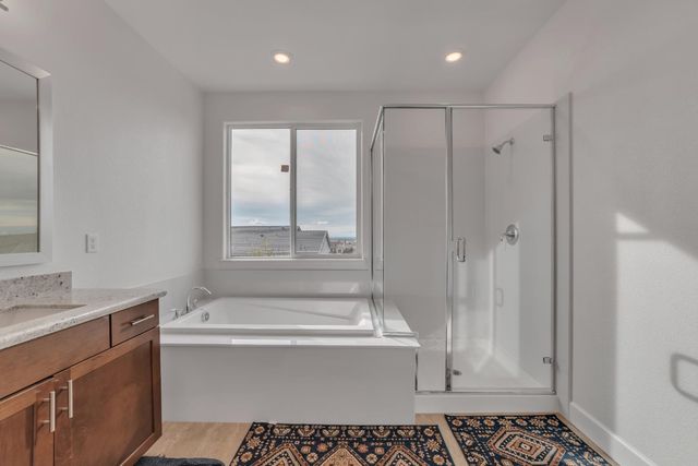 4981 Gold Rush Dr, Folsom, CA 95630