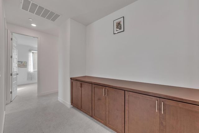 4981 Gold Rush Dr, Folsom, CA 95630