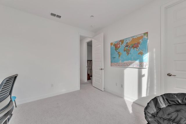 4981 Gold Rush Dr, Folsom, CA 95630