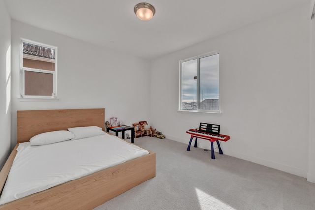 4981 Gold Rush Dr, Folsom, CA 95630