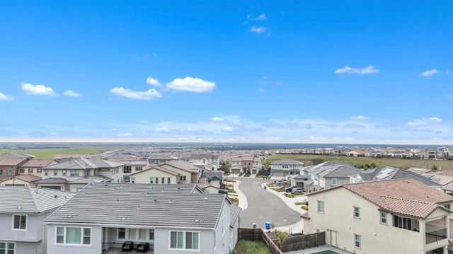 4981 Gold Rush Dr, Folsom, CA 95630