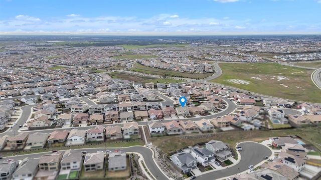 4981 Gold Rush Dr, Folsom, CA 95630