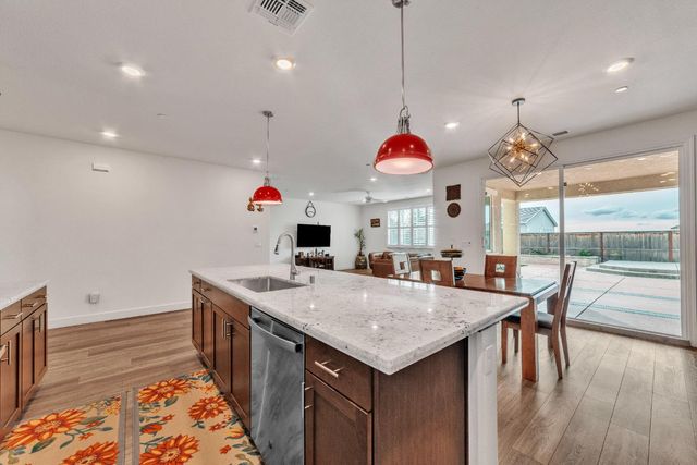 4981 Gold Rush Dr, Folsom, CA 95630