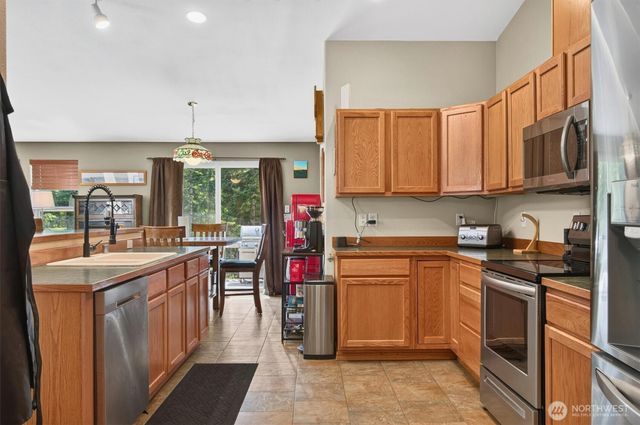 937 Germany Creek, Longview, WA 98632