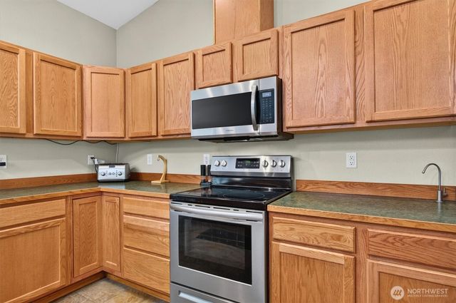 937 Germany Creek, Longview, WA 98632