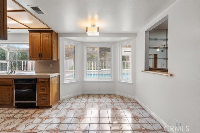 11861 Darby Avenue, Porter Ranch (los Angeles), CA 91326