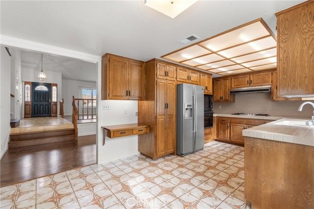 11861 Darby Avenue, Porter Ranch (los Angeles), CA 91326