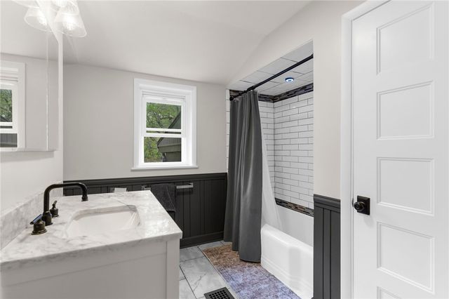 332 W Slippery Rock St, Donegal, PA 16025