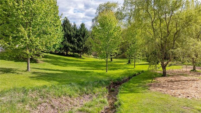 332 W Slippery Rock St, Donegal, PA 16025