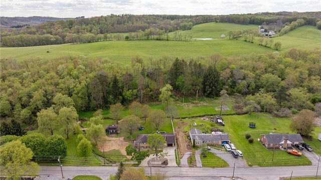 332 W Slippery Rock St, Donegal, PA 16025