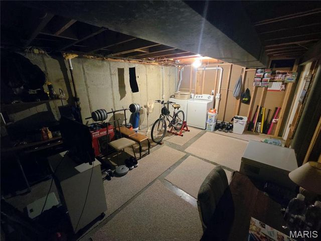 2130 Canterbury Drive, Florissant, MO 63033