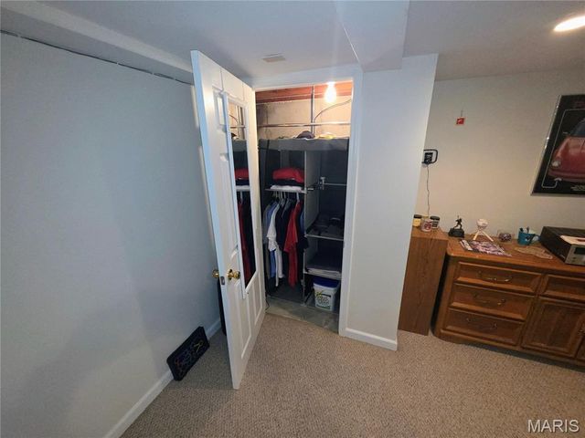 2130 Canterbury Drive, Florissant, MO 63033