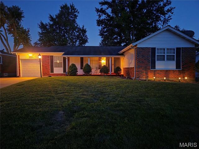 2130 Canterbury Drive, Florissant, MO 63033