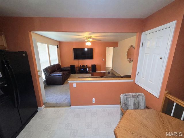 2130 Canterbury Drive, Florissant, MO 63033