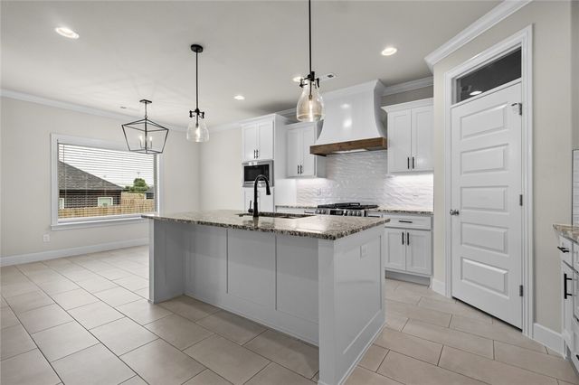 2412 Charles Street, Pea Ridge, AR 72751