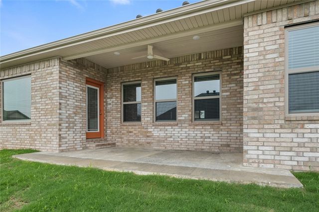 2412 Charles Street, Pea Ridge, AR 72751