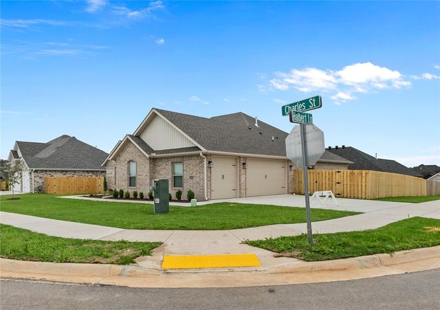 2412 Charles Street, Pea Ridge, AR 72751