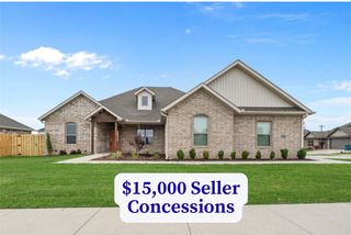 2412 Charles Street, Pea Ridge, AR 72751