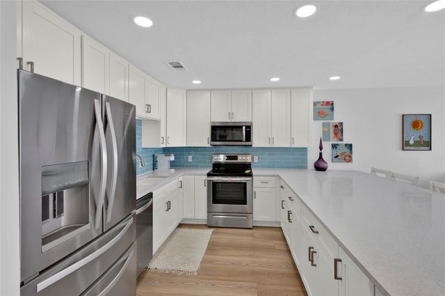 35 Regency Point, Montgomery, TX 77356